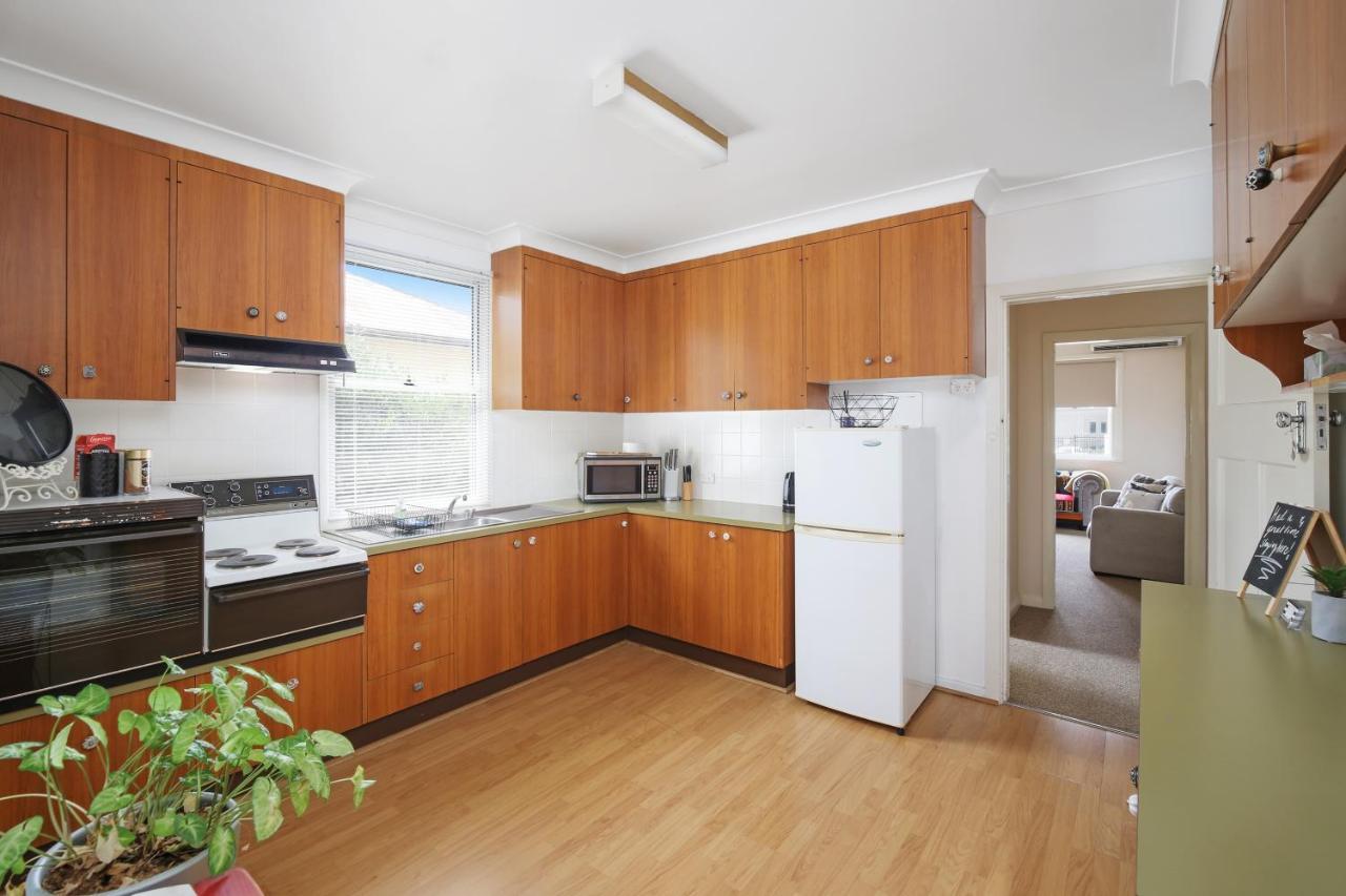 King'S Park Villa Tamworth Esterno foto